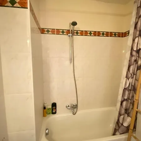 Beautiful On The Heights Of - Parking Niza