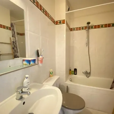 Beautiful On The Heights Of - Parking Apartamento